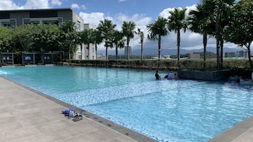 Piscine extérieure