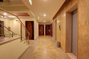 Interior - Capital O 66524 Athidhi Regency (Kurnool)