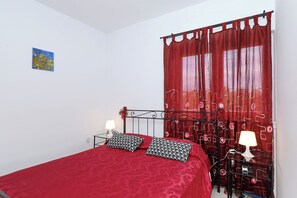 Studio (A2) | Free WiFi, bed sheets - Apartments Saphron Beach (Pasman)