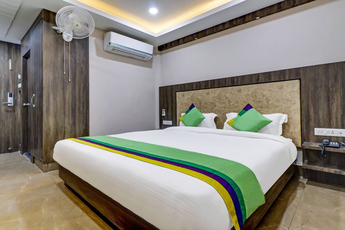 Premium bedding, Select Comfort beds, individually decorated