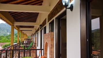 Panorama-Zimmer | Terrasse/Patio