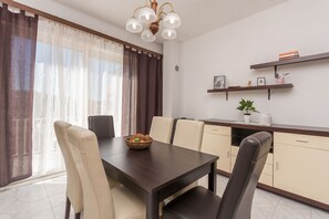 Apartment (A2) | Dining - Apartments Mactra (Biograd na Moru)