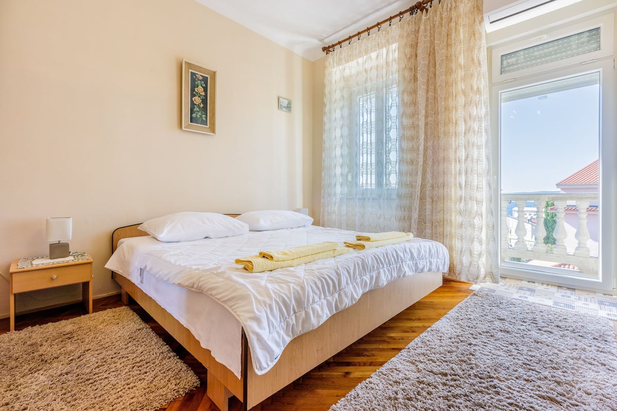 2 bedrooms, WiFi (free)
