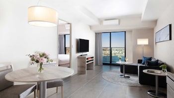 Oakwood Suites Yokohama