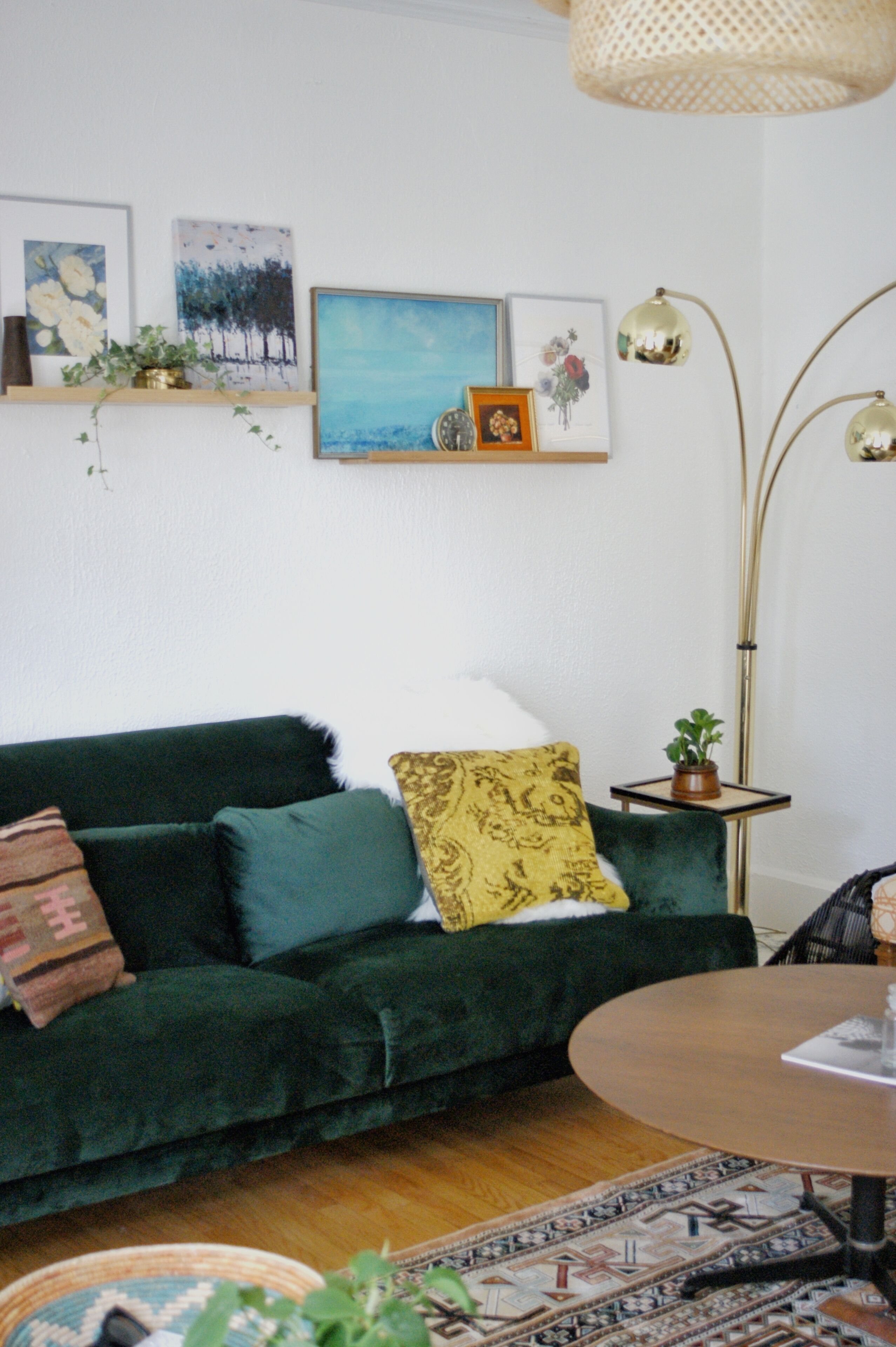 Lake Geneva Bungalow Retreat (LOCATION! 2 blocks from Beach & Downtown!)