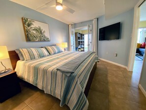 2 quartos, ferros/tábuas de passar roupa, berço de viagem