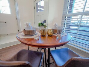 Dining - Townhouse Near Downtown|Soccer Stadium| Melrose #E (Nashville)