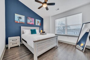 2 quartos, ferros/tábuas de passar roupa, Wi-Fi, roupa de cama