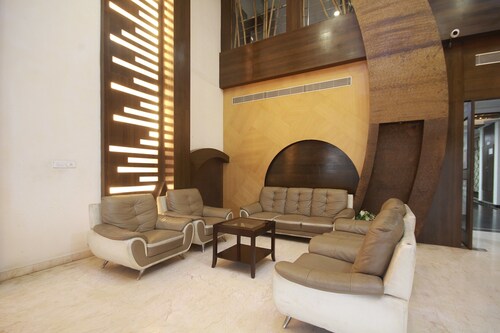 Capital O 46064 Midland Residency