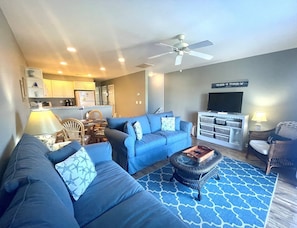 Smart TV, DVD player