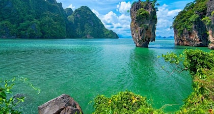 Angkor Express boats