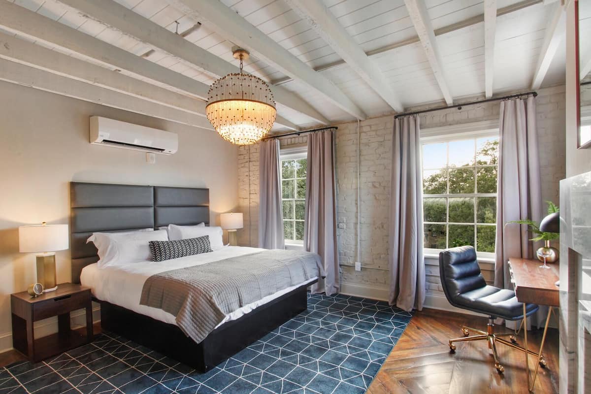 1 bedroom, iron/ironing board, WiFi (free), individually decorated