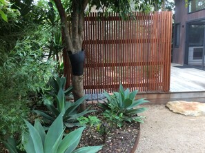 Exterior detail - The Twisted Mermaid @ Smiths (Smiths Beach)