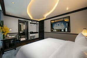 Chambre pour lune de miel, terrasse (Suite Private, 2D1N, 3D2N) | Literie de qualité, minibar, coffre-fort, bureau