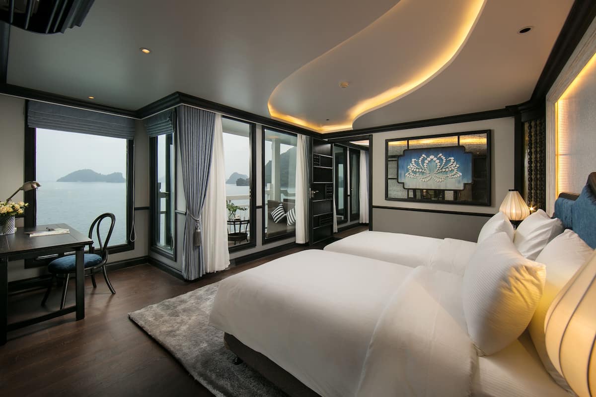 Premium bedding, minibar, in-room safe, desk