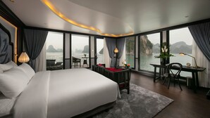 Royal Suite Private Terrace, 2D1N, 3D2N | Premium bedding, minibar, in-room safe, desk - Lapinta Luxury Cruises (Hai Phong)