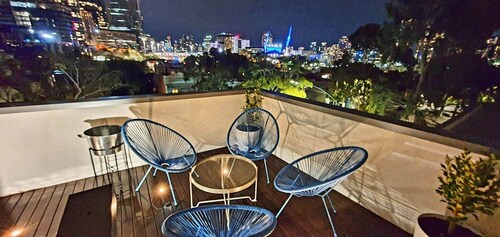 Near  new 3 bedroom residence