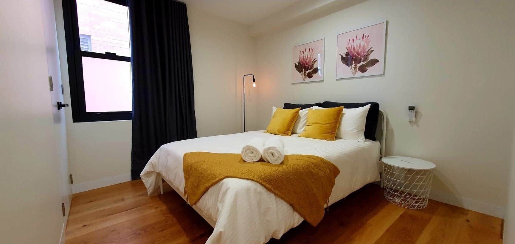 Near  new 3 bedroom residence — image 22