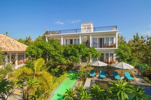 Front of property - Govardhan Bungalow (Penida Island)