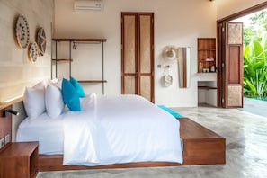 Family Villa, 3 Bedrooms | In-room safe, desk, laptop workspace, iron/ironing board