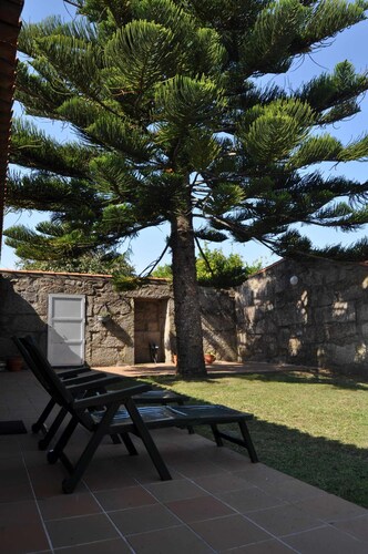 CACHEIRAS AUREA HOUSE