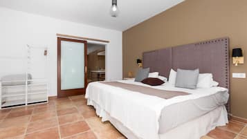 4 quartos, ferros/tábuas de passar roupa, Wi-Fi de cortesia