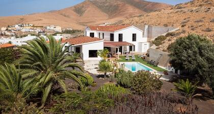 Klimatisierte Villa "Selena" mit Pool, Garten und WLAN