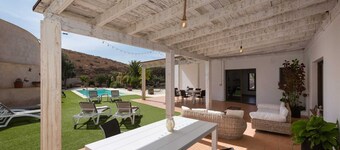 Air-Conditioned Villa "Selena" with Pool, Garden & Wi-Fi