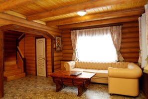 Minibar, bureau, fer et planche à repasser, Wi-Fi gratuit