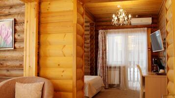 Minibar, desk, iron/ironing board, free WiFi