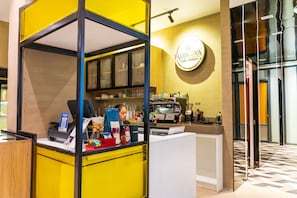 Restaurant - Yello! Hotel (Cebu City)
