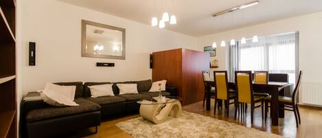 40-Zoll-LCD-Fernseher mit Kabelempfang, Fernseher