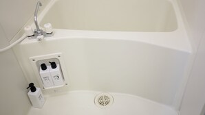 Double Room (1-B) | Deep-soaking bathtub - Gojo-inn (Kyoto)
