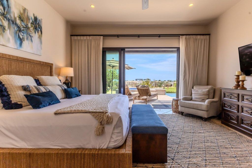4 bedrooms, in-room safe, iron/ironing board, WiFi
