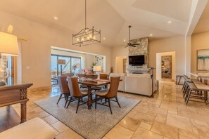 Dining - NEW 4-Bedroom Oversized Casita with Pool/Jacuzzi, sleeps 10, spectacular golf (Cabo San Lucas)