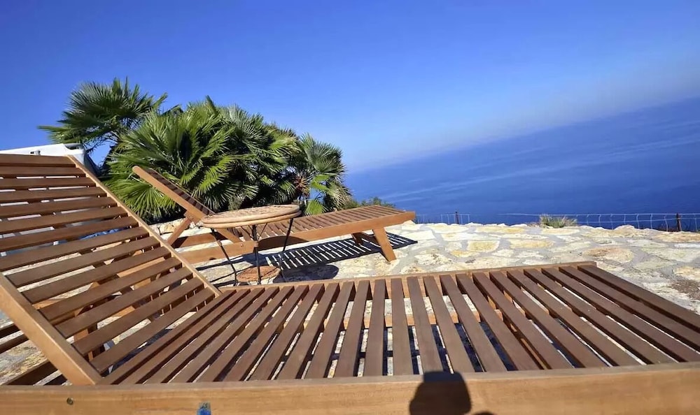 Baglio la Luna by null