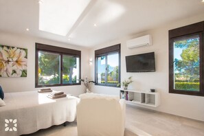 3 slaapkamers, een strijkplank/strijkijzer, gratis wifi