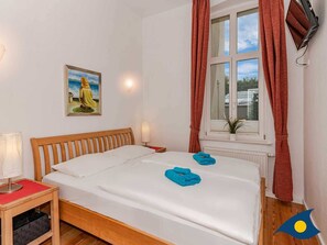 Unclassified image, 3 of 11, button