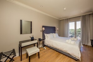 3 bedrooms, free WiFi, bed sheets - 407 Royal (Cape Town)