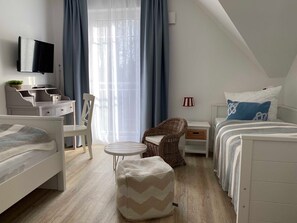 3 Schlafzimmer, Reisekinderbett, WLAN