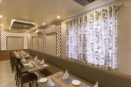 Daily buffet breakfast (INR 350 per person)