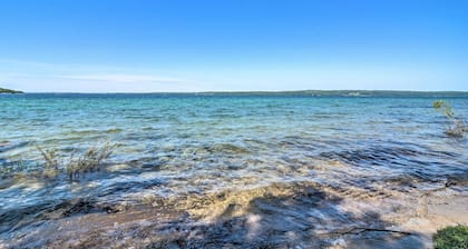 Day Trips to Boyne Mtn! Cabin Near Lake Charlevoix