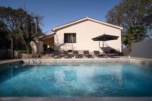 Outdoor pool, a heated pool, pool loungers - Villa Cezarina Istria (Kršan)