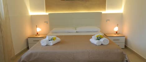 2 bedrooms, WiFi, bed sheets