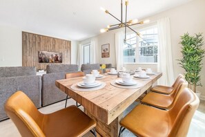 Stovetop, dishwasher, cookware/dishes/utensils - Vhc8072ha - Storey Lake Resort - 5 Bed 4 Baths Townhouse (Kissimmee)