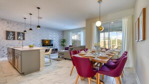 Stovetop, dishwasher, cookware/dishes/utensils - Vhc8077ha - Champions Gate Resort - 4 Bed 3 Baths Townhouse (Davenport)