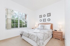 4 Schlafzimmer, individuell dekoriert, individuell eingerichtet
