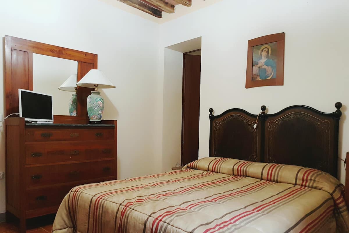 Family Apartment, 3 Bedrooms (Carraia) | 3 bedrooms, individually furnished