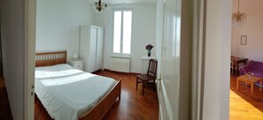 2 Schlafzimmer, Bügeleisen/Bügelbrett, kostenloses WLAN, Bettwäsche