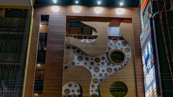 Façade de lâhĂ©bergement - soirĂ©e/nuit